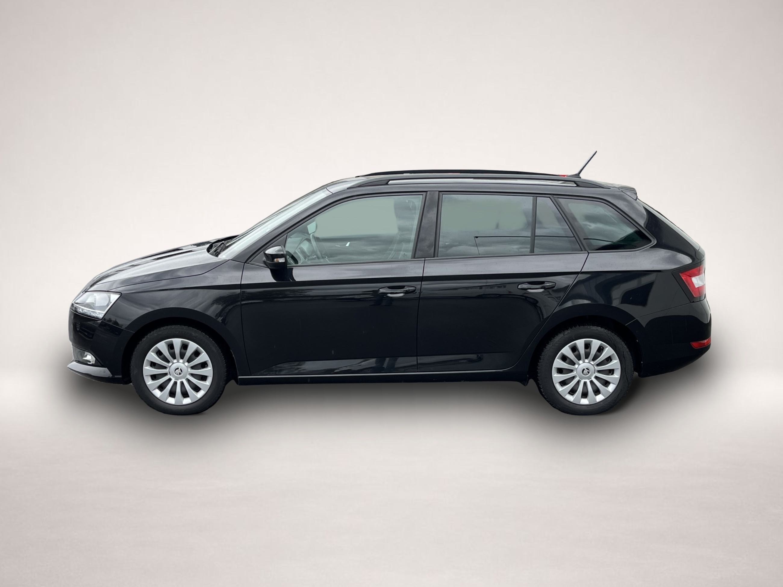 Bild 2 Skoda Fabia Combi 1.0 TSI Ambition Navi PDC SHZ FL-Ass