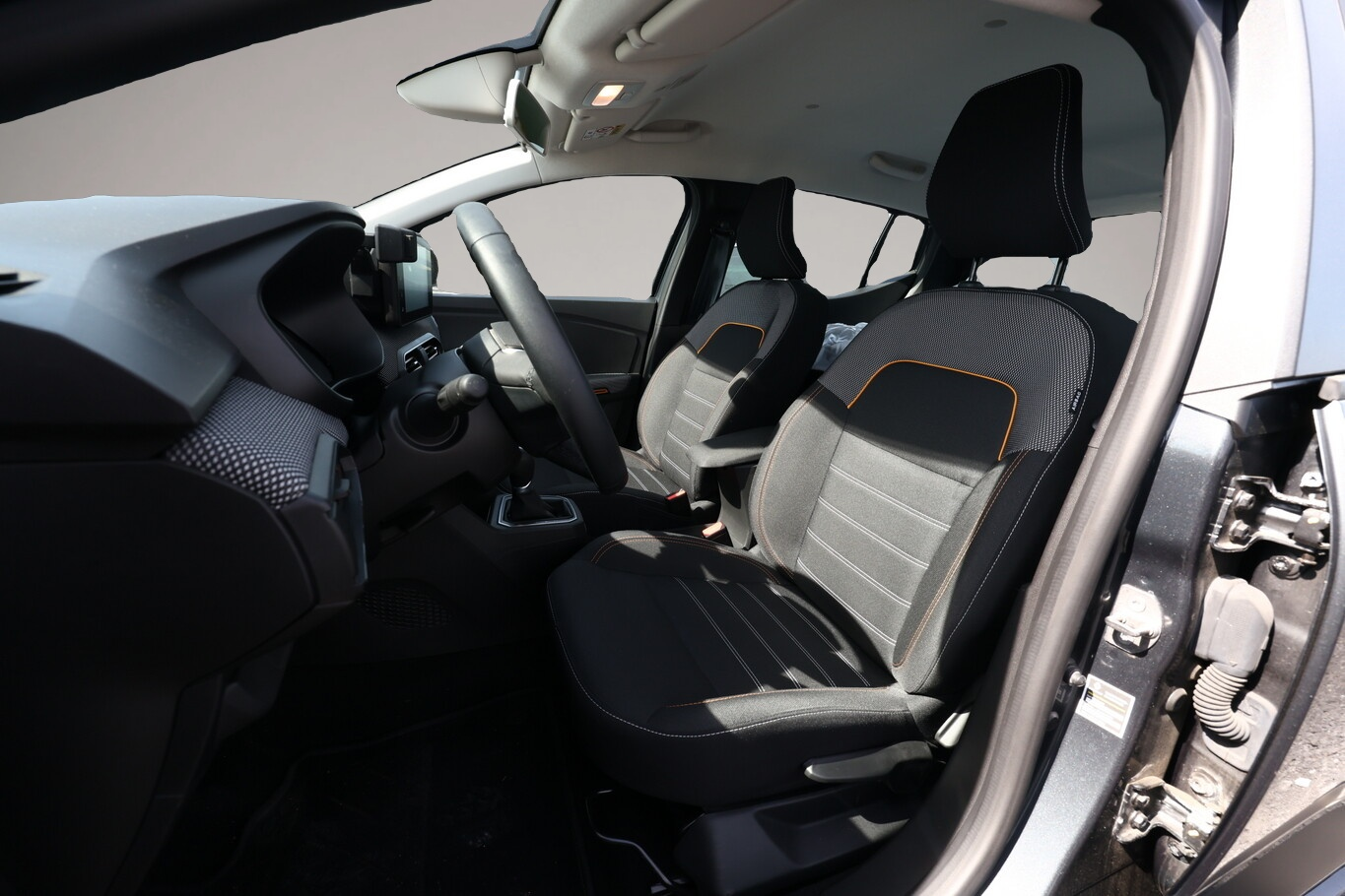 Bild 4 Dacia Sandero Stepway III 1.0 TCe 90 CVT Comfort Nav