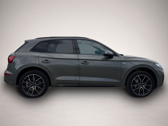 Bild 6 Audi quattro Q5 50 TFSI e quattro S tronic S line business Na