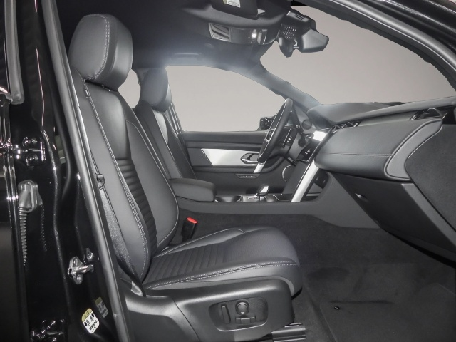 Bild 3 Land Rover Discovery Sport Dynamic SE AWD D200 Mild-Hybrid