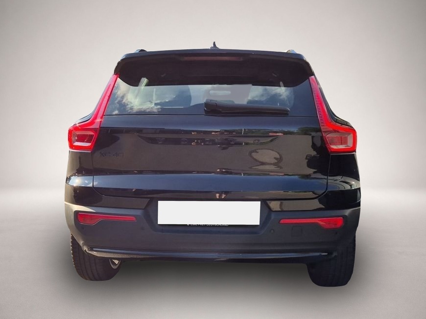 Bild 5 Volvo XC40 B3 B DKG Plus Black Edition
