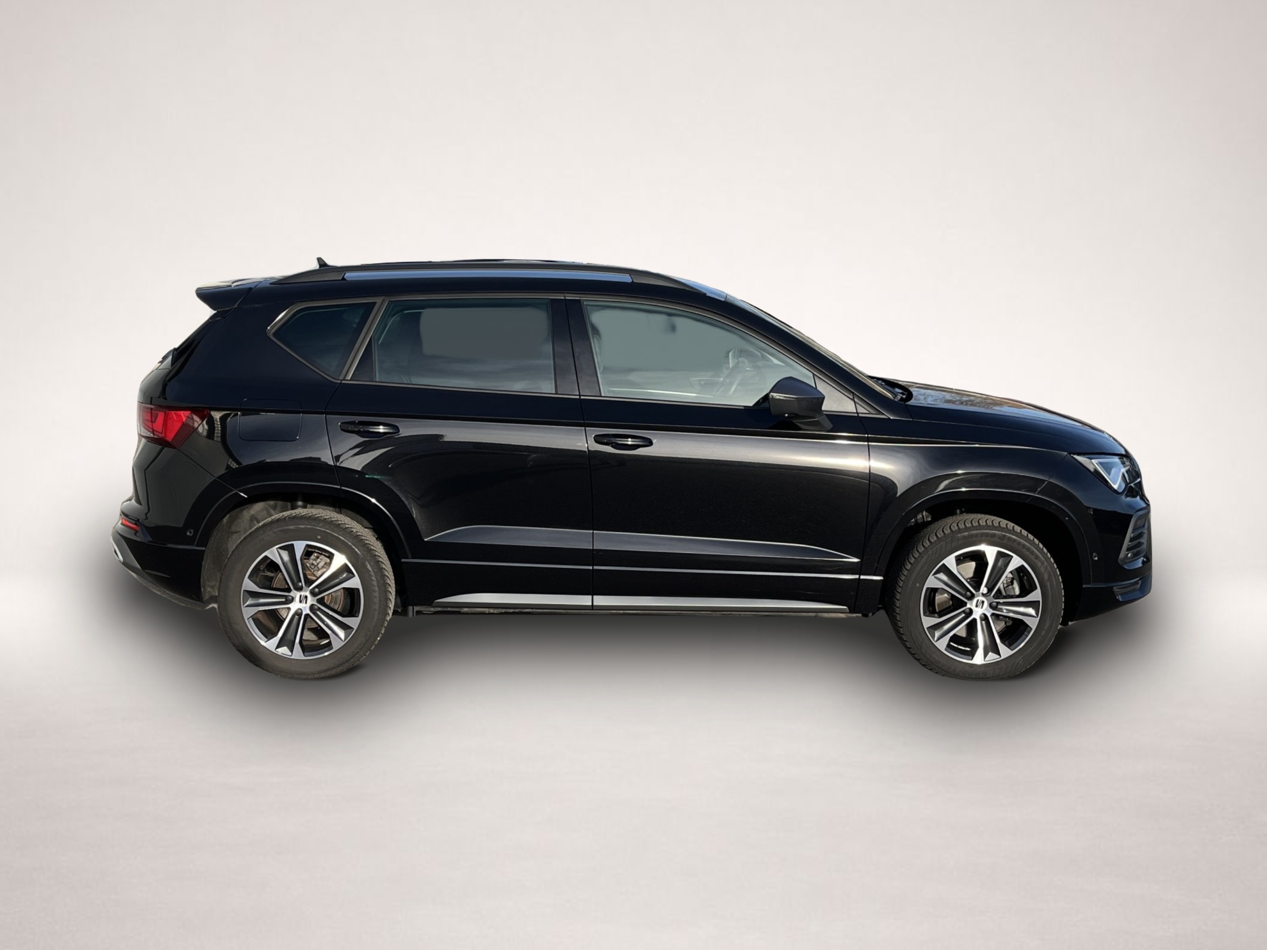 Fotografie 4 des Seat Ateca 2.0 TDI DSG FR-Line Navi Parklenk LR-Hzg S