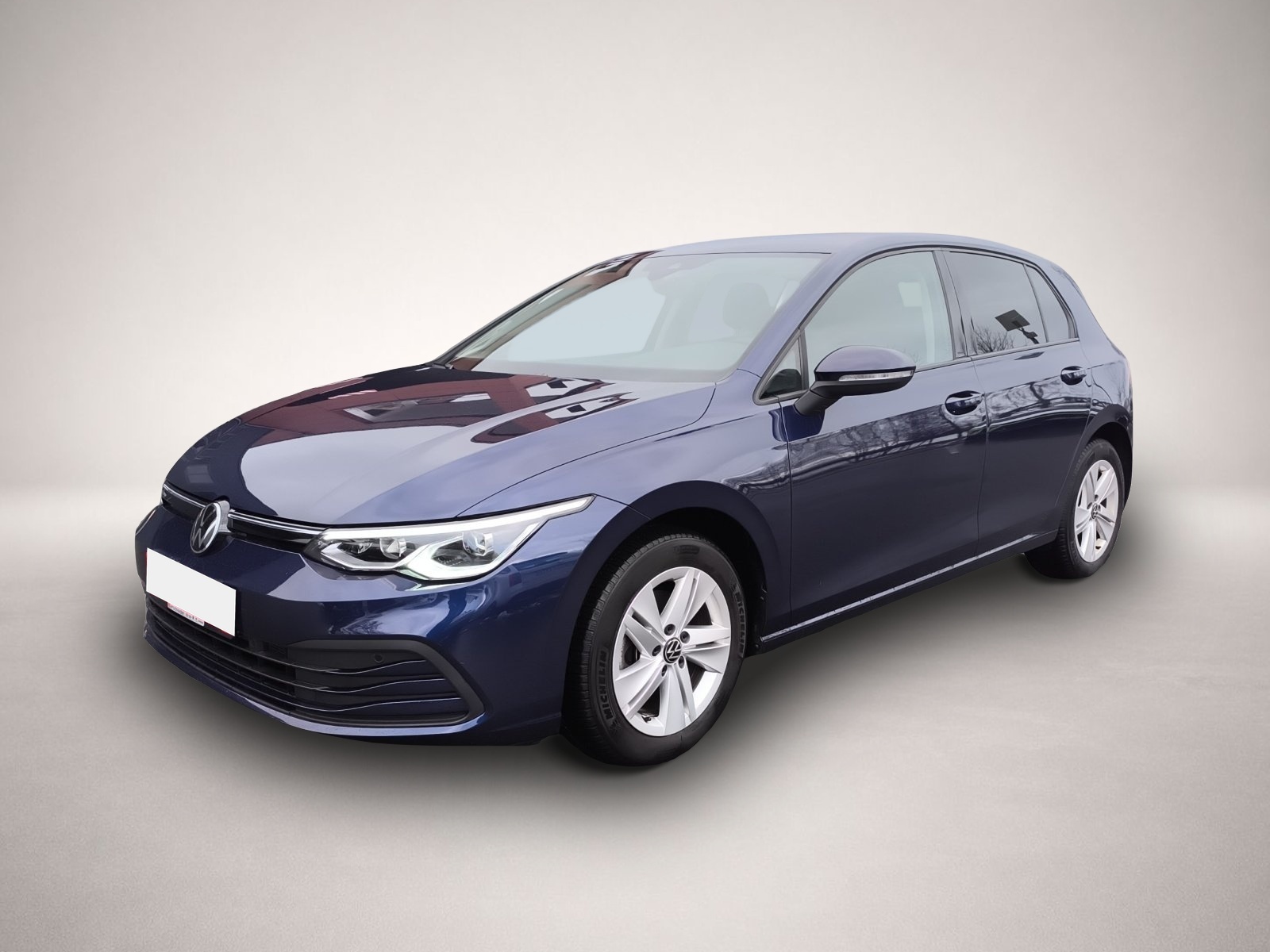 Fotografie Volkswagen Golf VIII Lim. 2.0 TDI DSG Life NAVI RFK ACC SIT