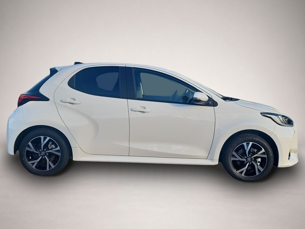 Fotografie 4 des Toyota Yaris Hybrid 116 1.5 VVT-i Teamplayer (XPA1)