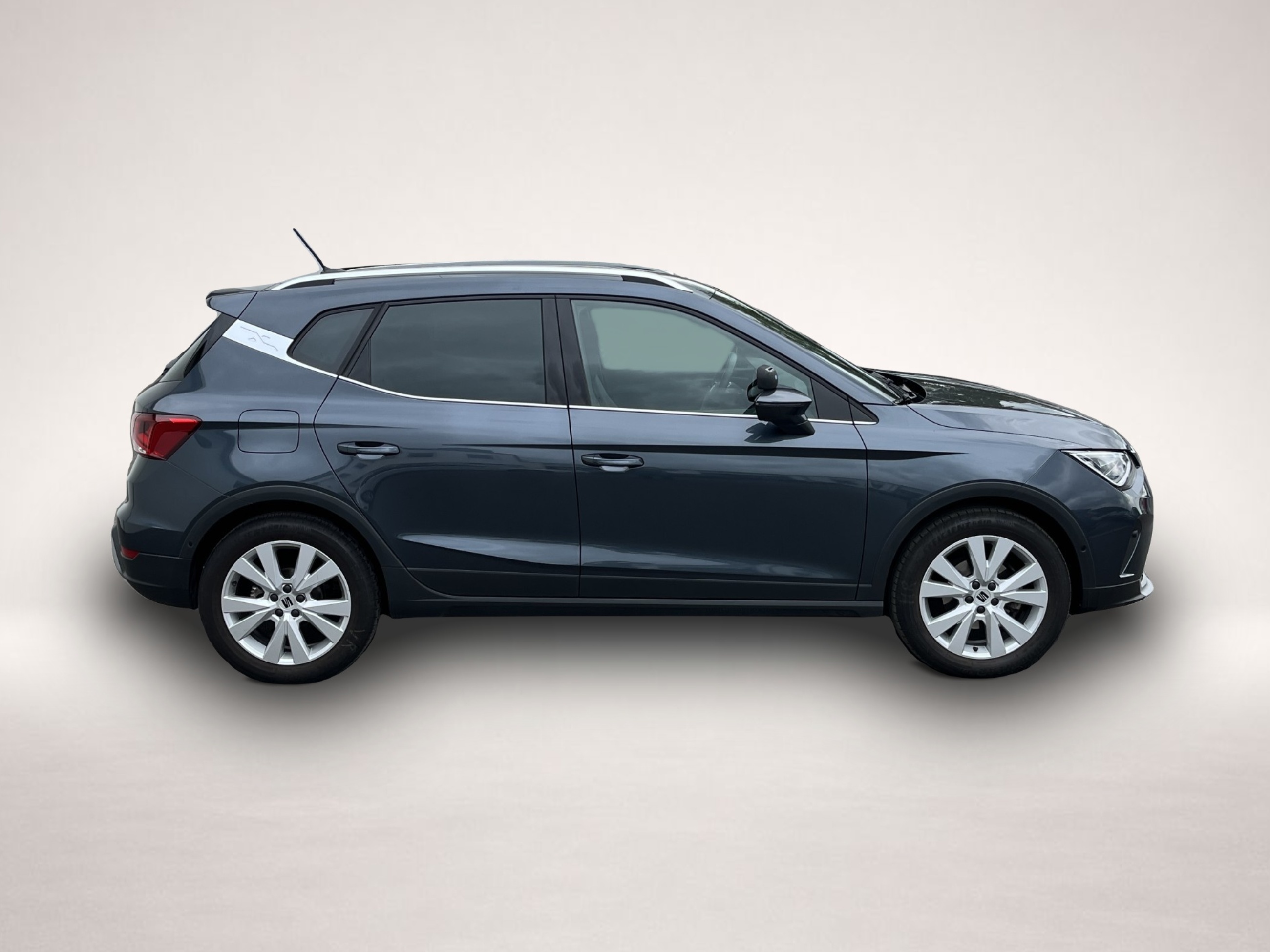 Bild 5 Seat Arona 1.0 TSI Xperience Navi RFK ACC LED SHZ DAB