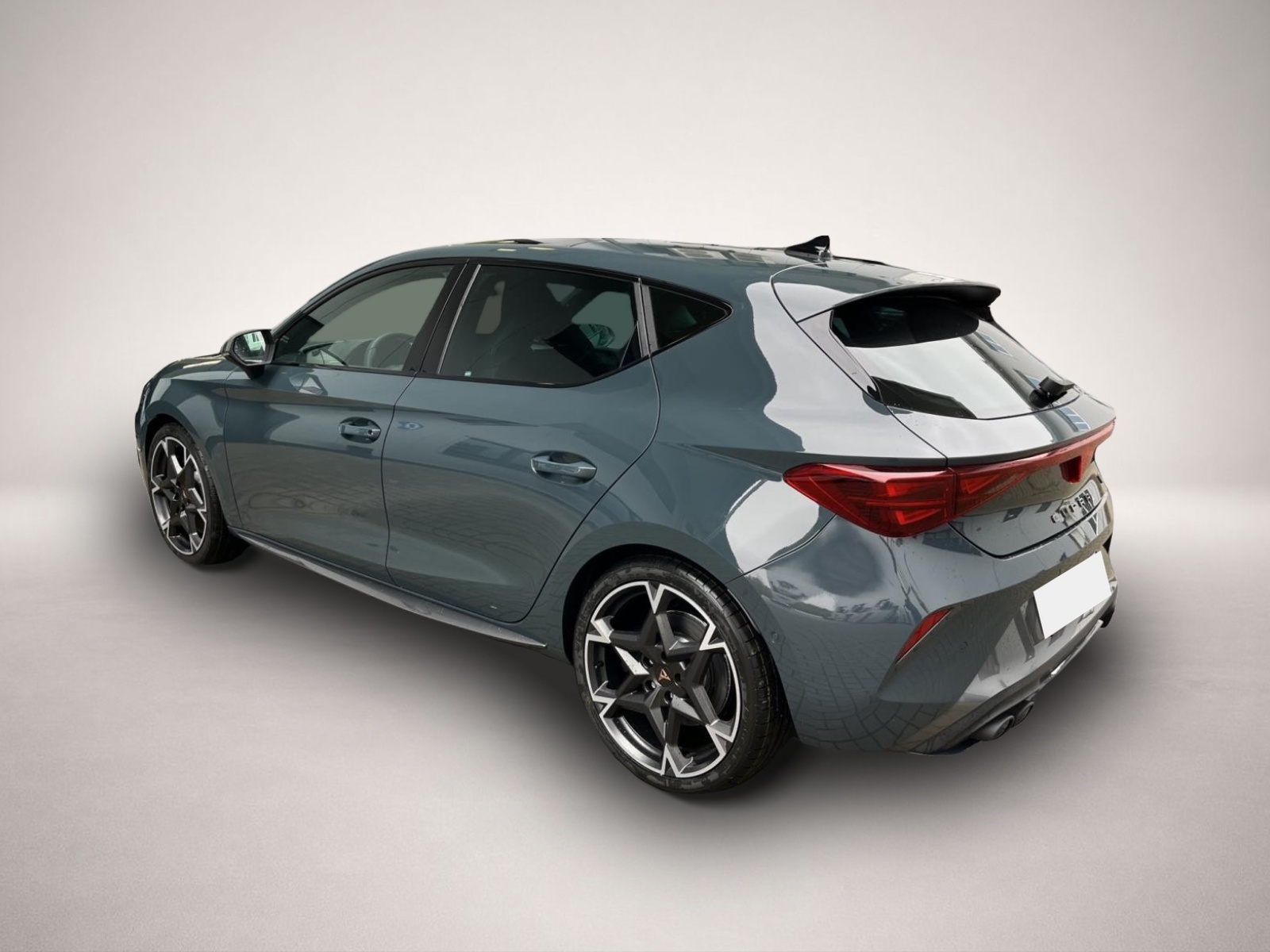 Fotografie des Cupra Leon 2.0 TSI DSG VZ AB 229 EUR PANO MATRIX