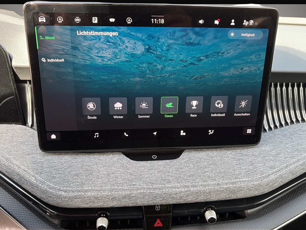 Fotografie 5 des Skoda Superb 2.0 TSI DSG 4x4 Selection*KeyGo*Navi*ACC
