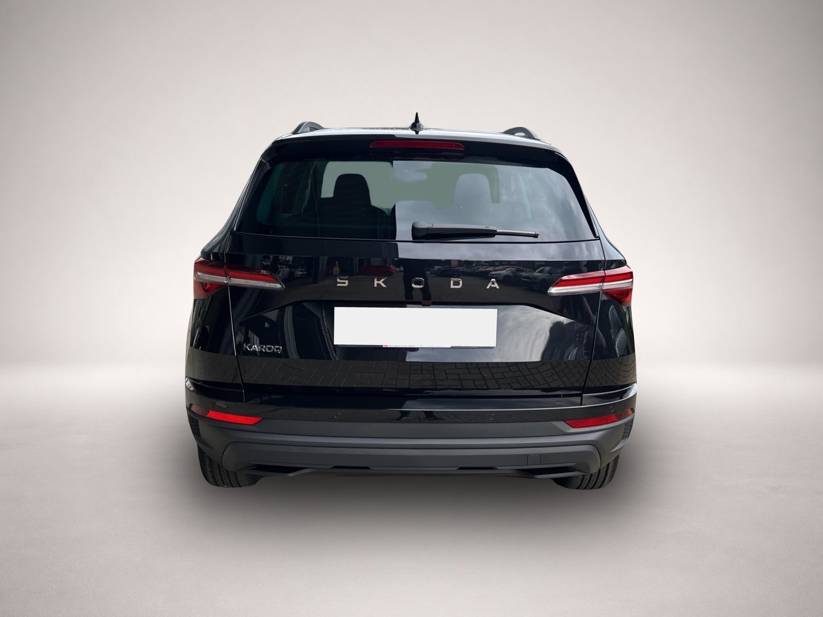Bild 4 Skoda Karoq 2.0 TDI DSG Tour ACC AHK E-HECKKLAPPE BEHE