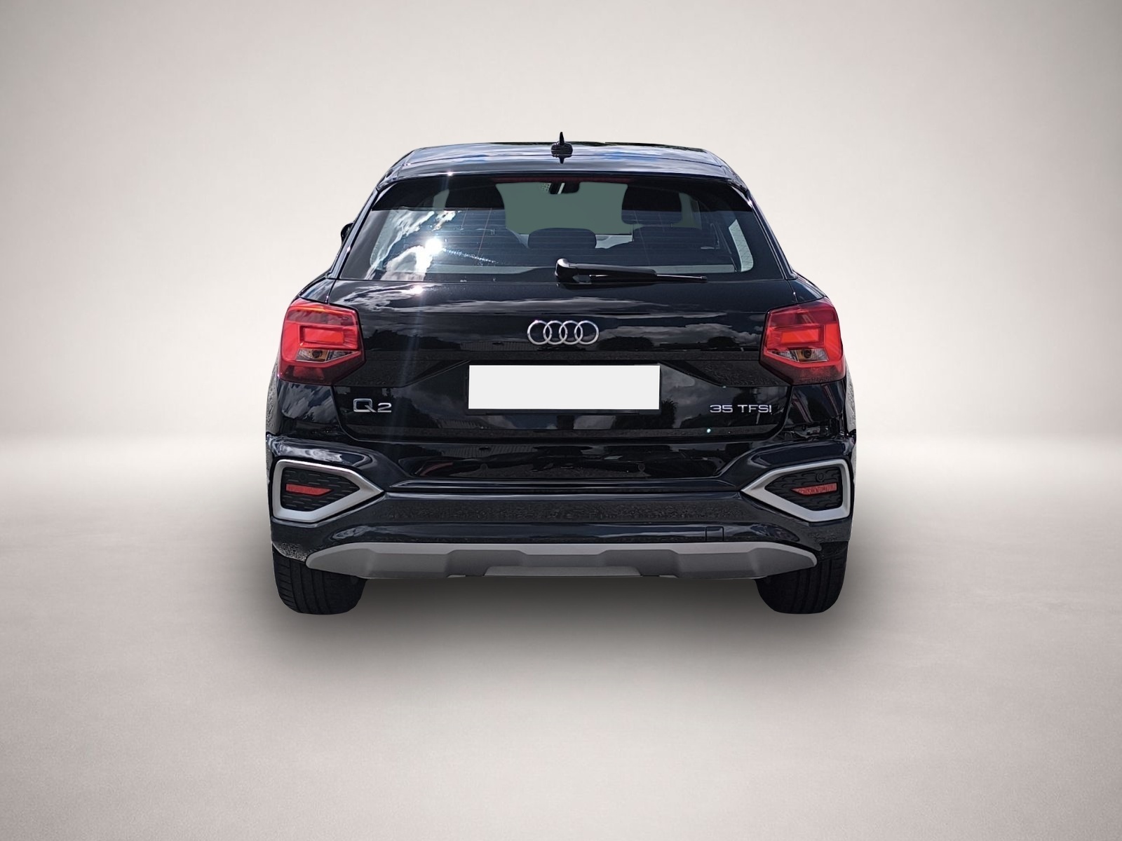 Bild 6 Audi Q2 35 TFSI advanced PDC RFK SHZ