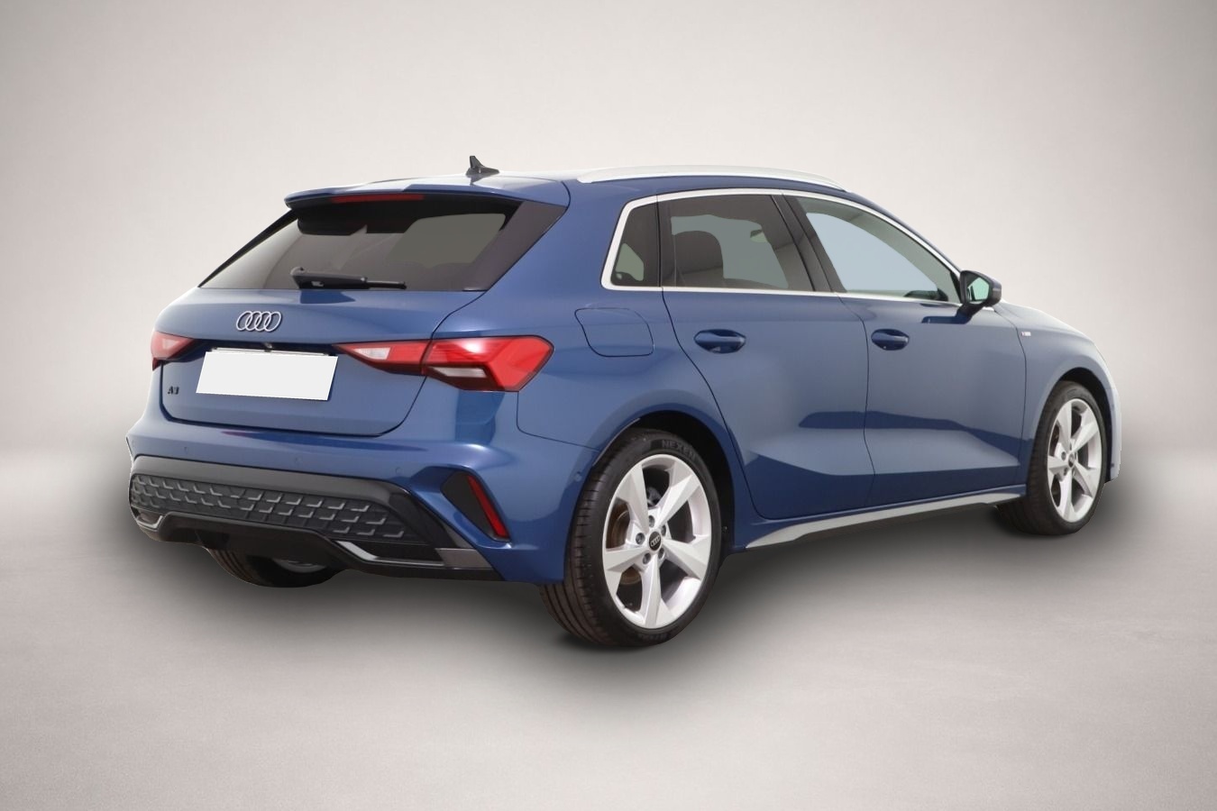 Fotografie 2 des Audi A3 Sportback 30 TFSI S tronic S line ACC/HuD/Kam