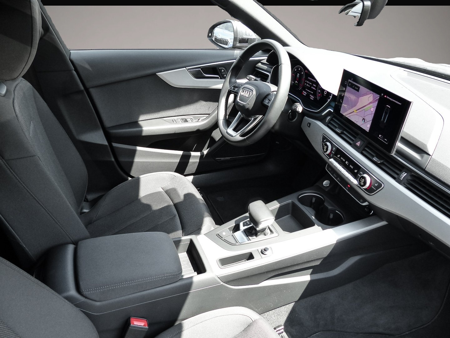 Bild 6 Audi A4 Avant 40 TDI S tronic S line Sthz. B&O LED