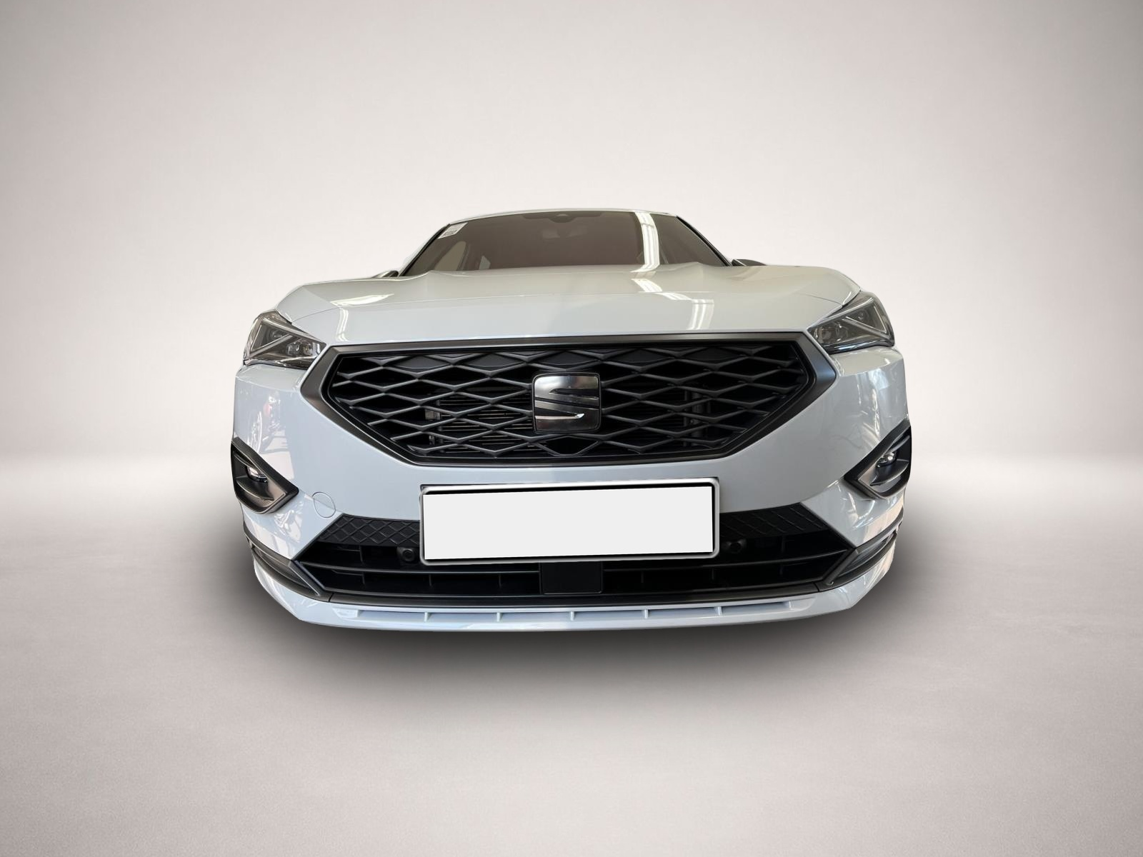 Fotografie 2 des Seat Tarraco 1.5 TSI DSG AB226EUR FR AHK 7SITZ NAVI V