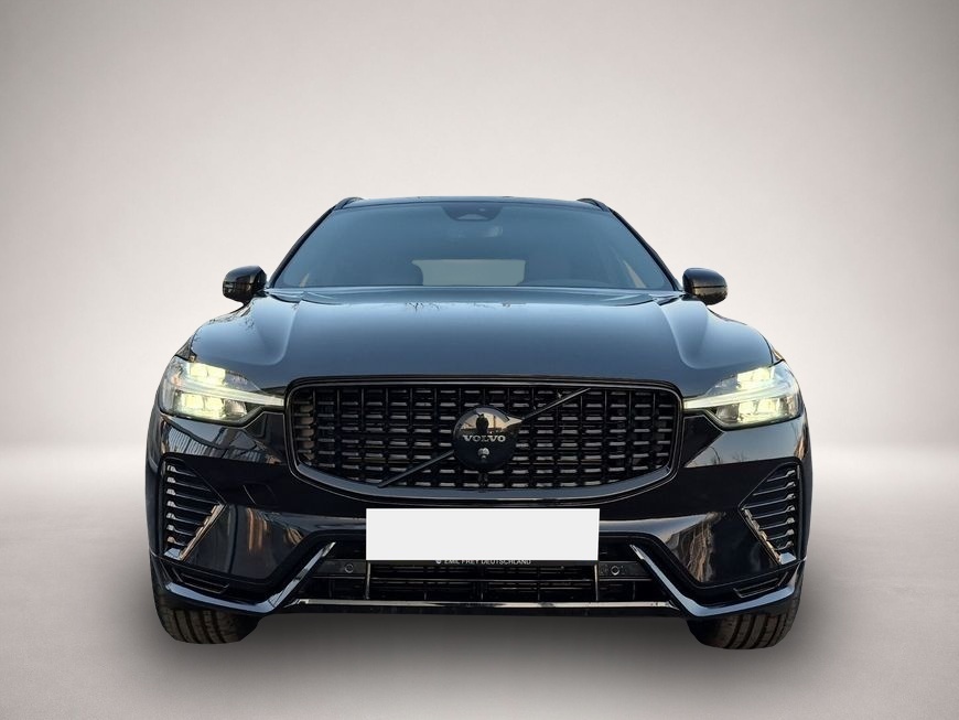 Fotografie 2 des Volvo XC60 B5 B AWD Plus Black Edition Winter-Paket
