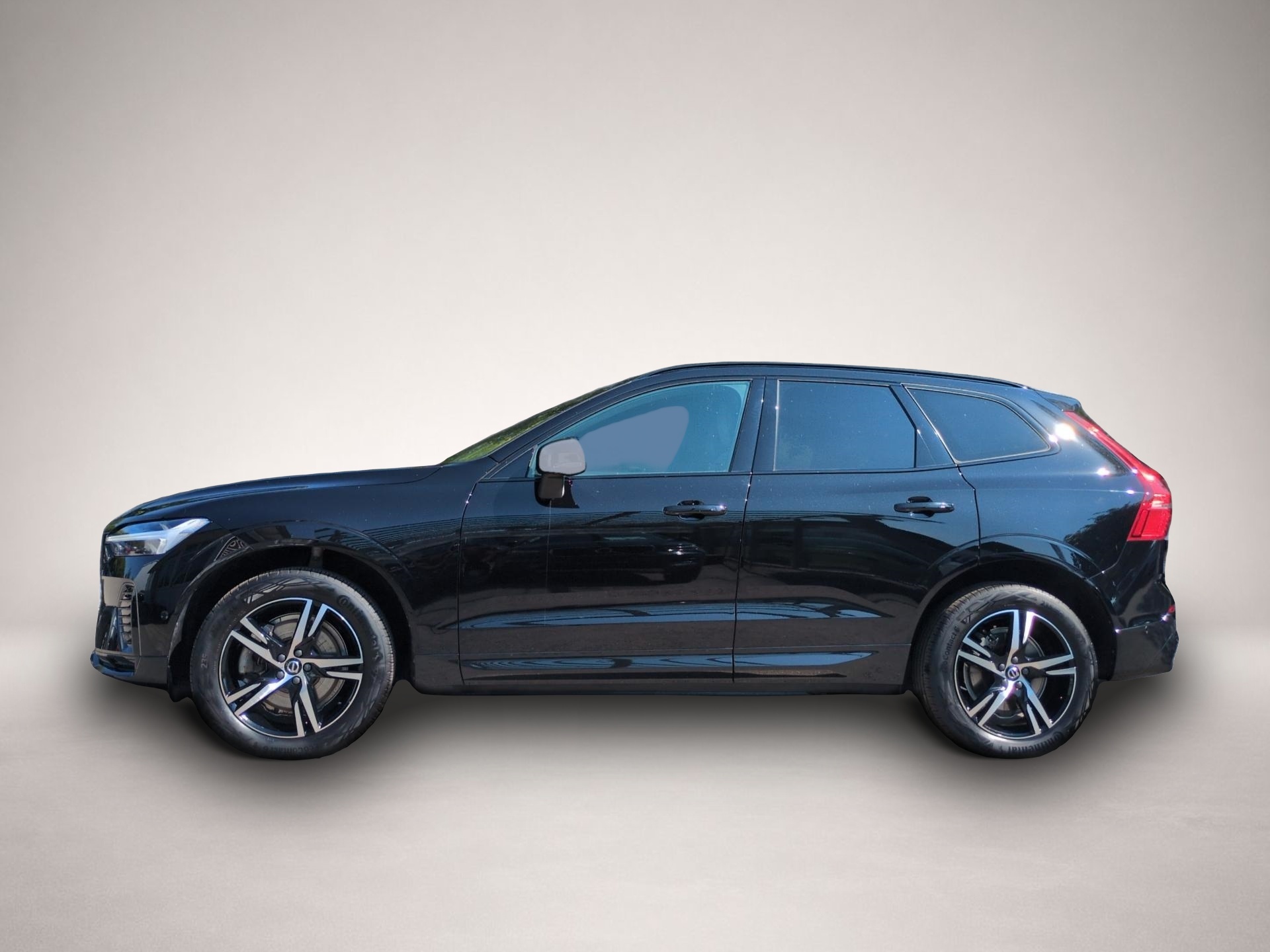 Fotografie 6 des Volvo XC60 B4 (Benzin) R-Design 2WDm Automatik Bluetoo