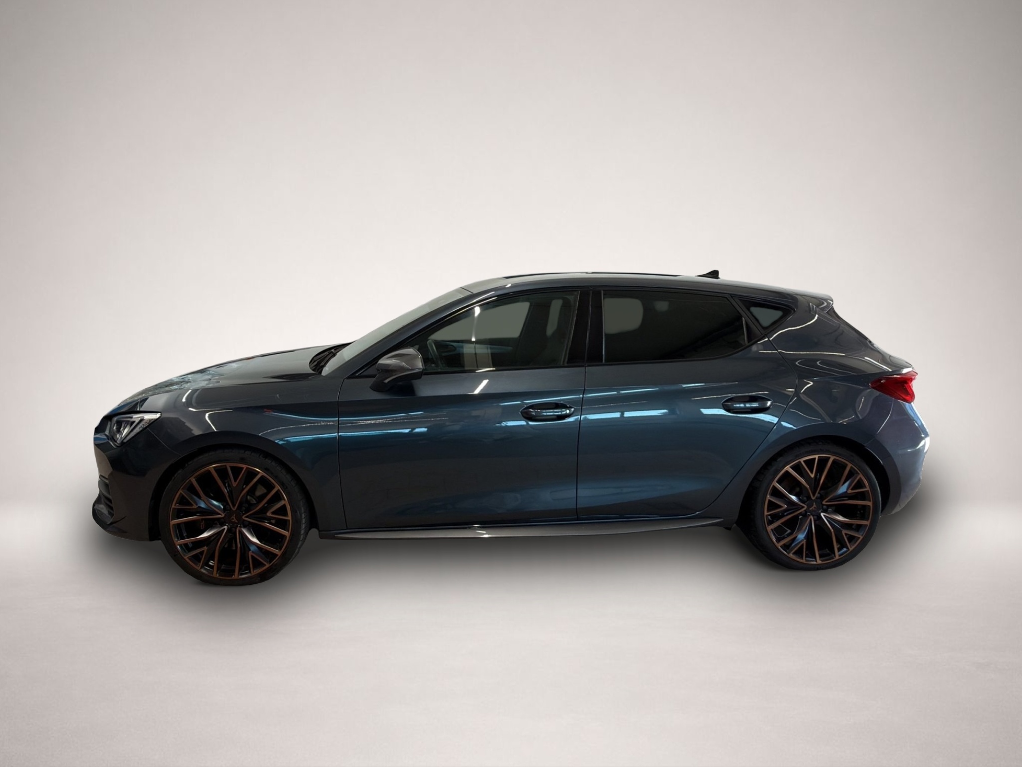Bild 3 Cupra Leon 2.0 TSI DSG LED NAVI ACC PDC SHZ KEYLESS