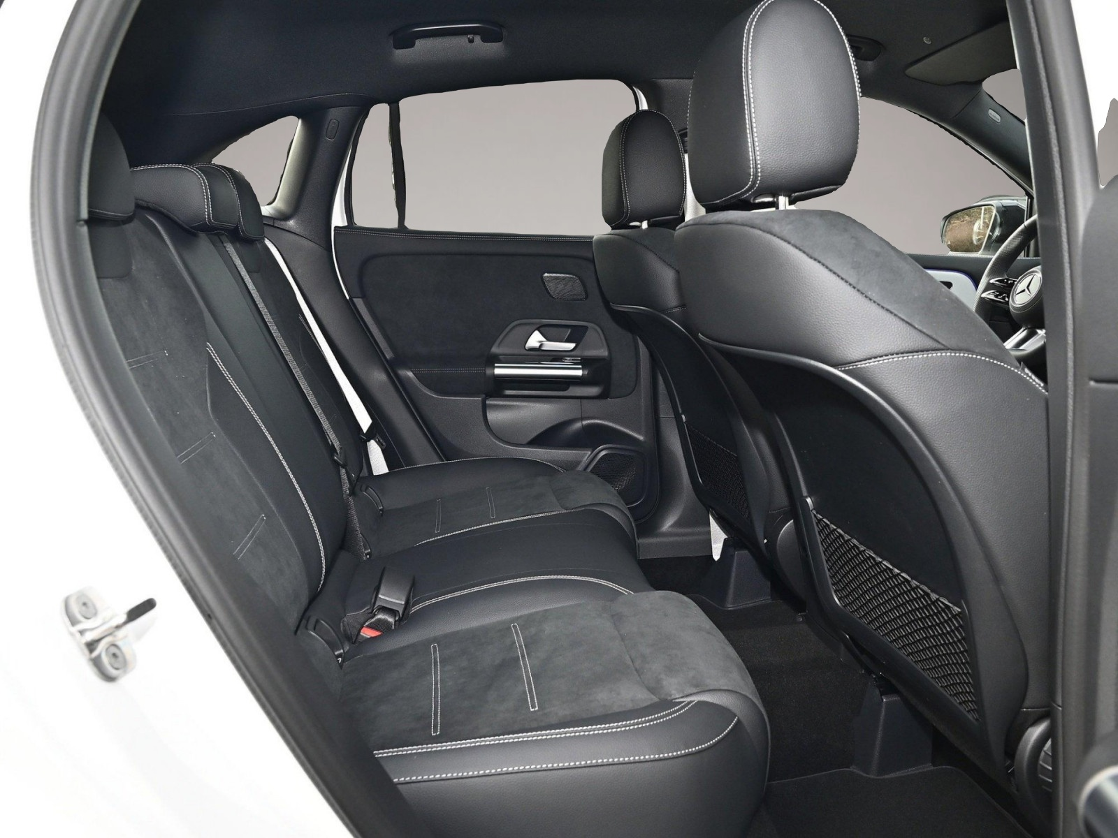 Bild 4 Mercedes-Benz GLA 200