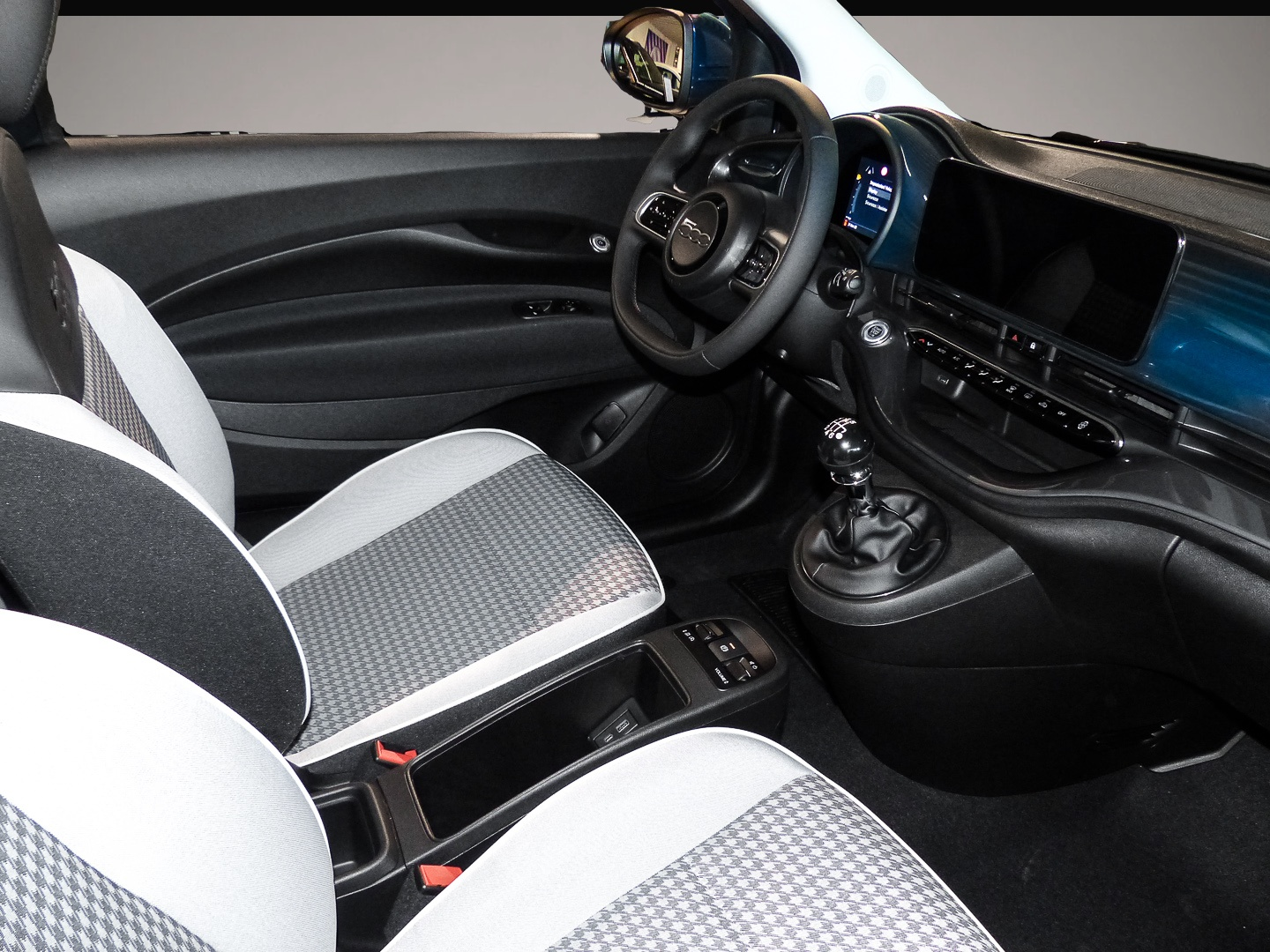 Bild 3 Fiat 500 Hybrid Torino LED Apple CarPlay Android Auto