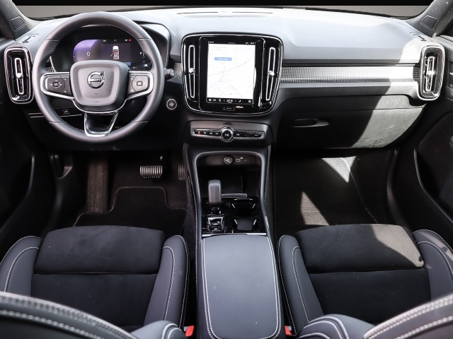 Bild 4 Volvo XC40 Plus Dark 2WD B4 EU6d digitales Cockpit Mem