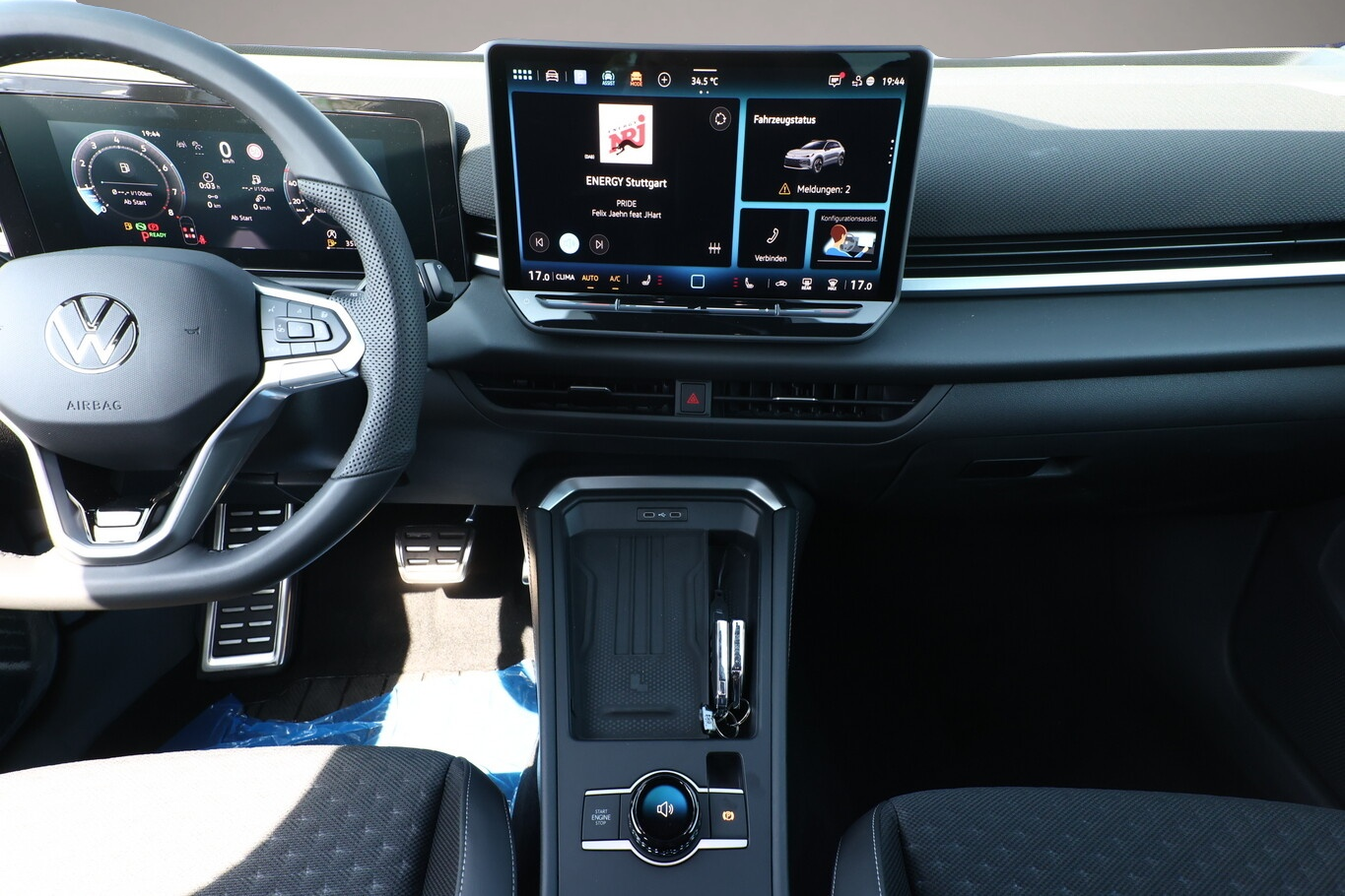 Bild 7 Volkswagen T-Roc R-Line EasyO AHK 5JGar Kam ParkAss+ PrivG