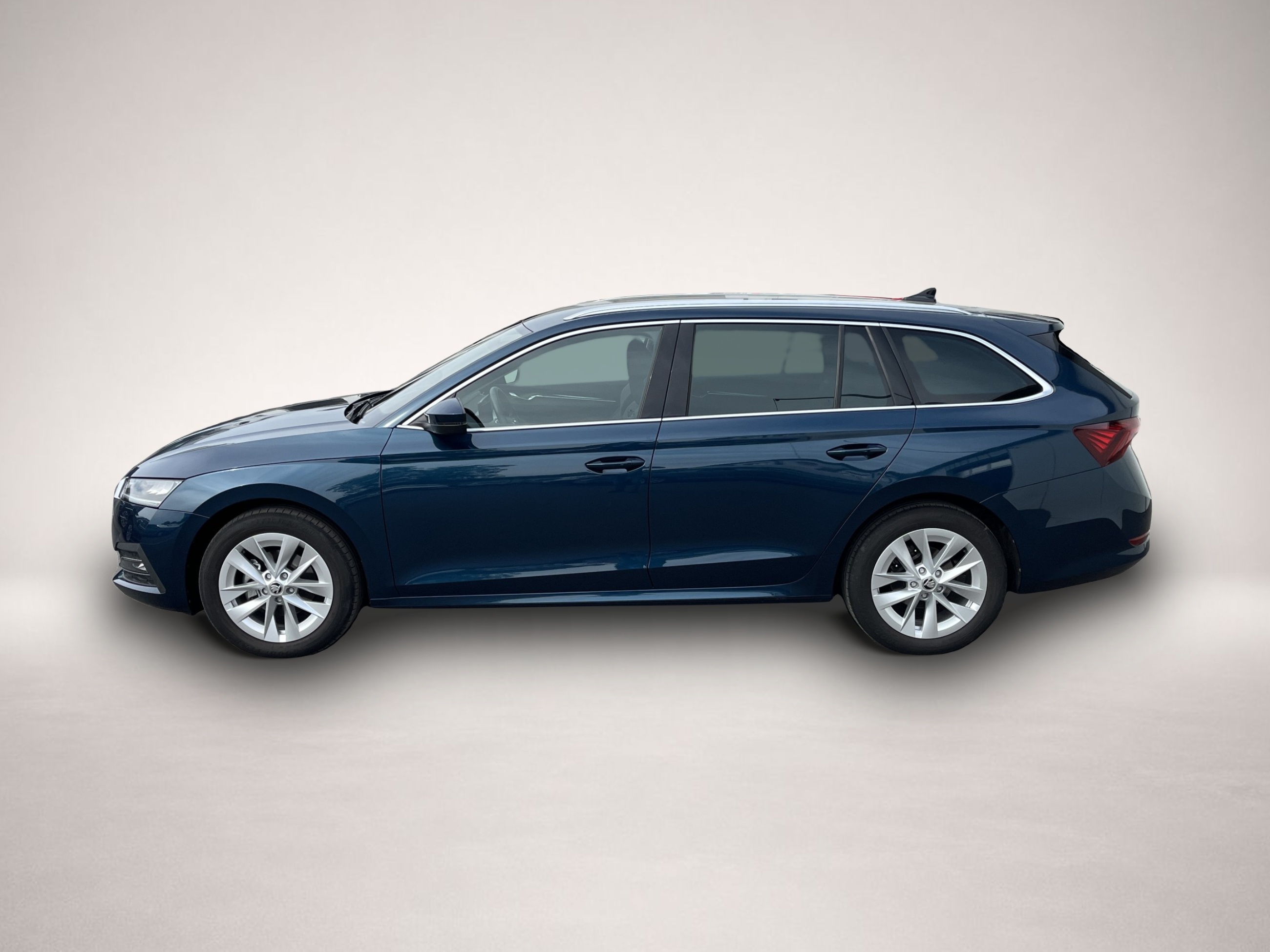Bild 1 Skoda Octavia Combi 1.5 TSI Style AHK Navi RFK LED SHZ