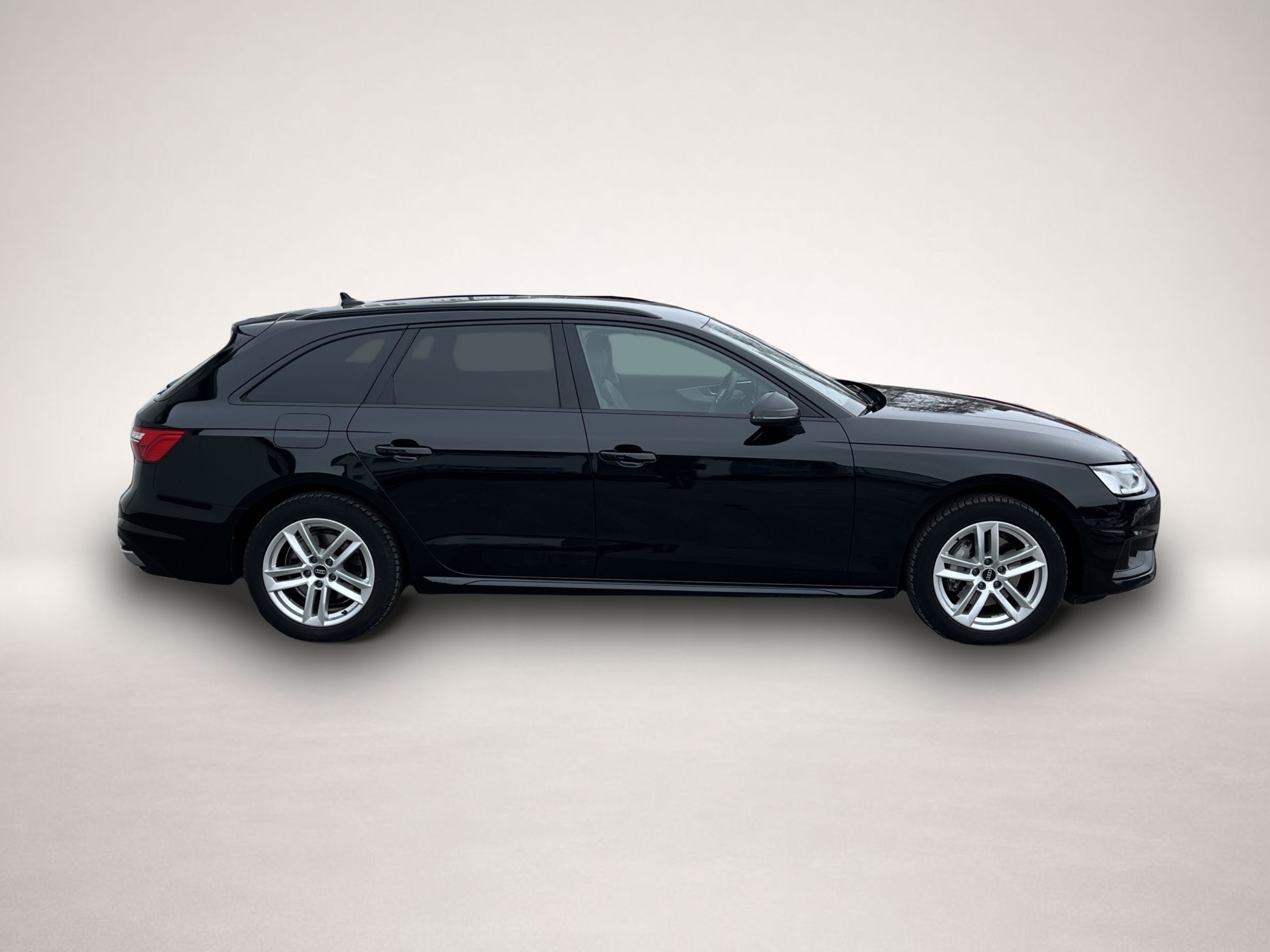 Bild 4 Audi A4 Avant 40 2.0 TDI advanced AHK Optikpaket Schw