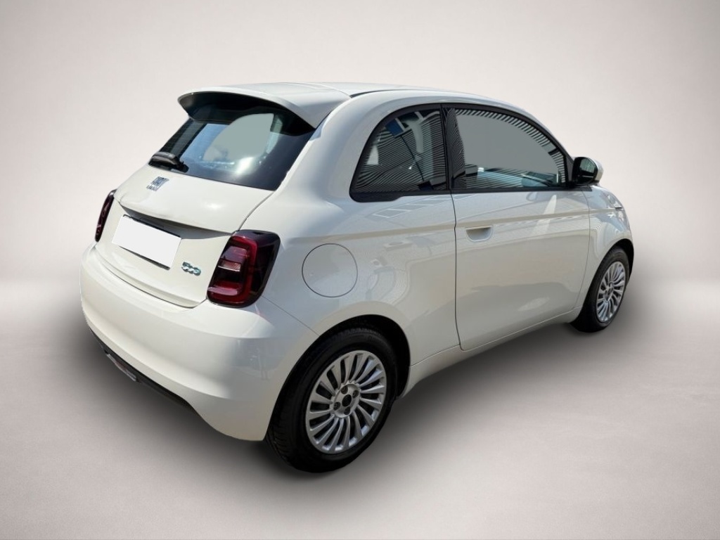 Bild 3 Fiat 500e 42kWh