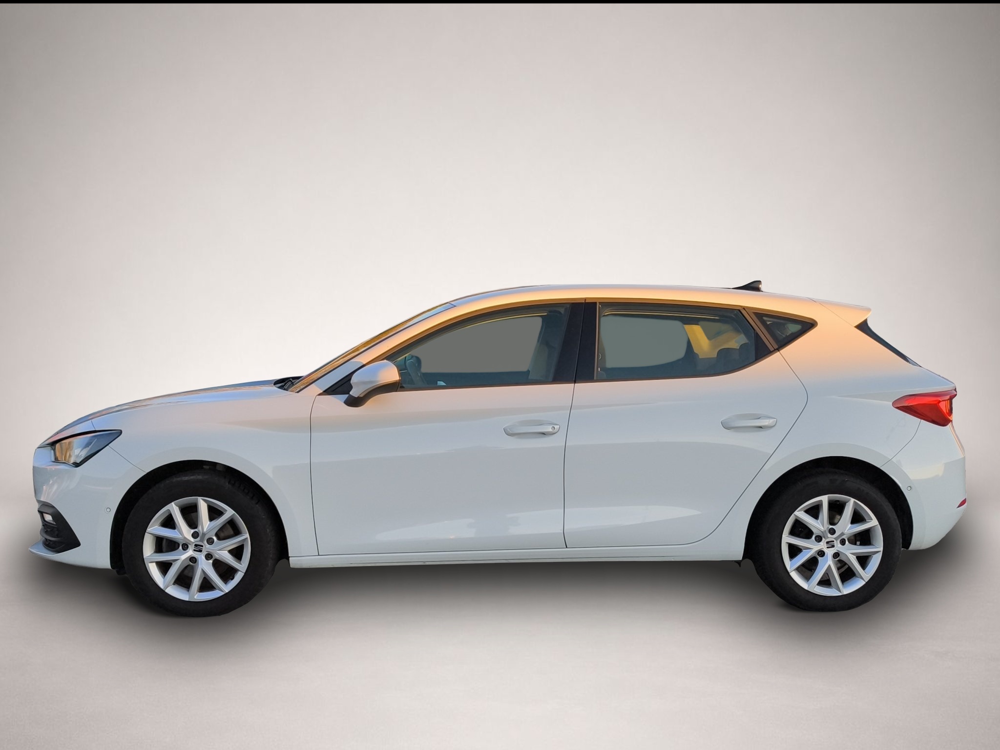 Bild 3 Seat Leon 1.0 eTSI DSG Style LED+PARKLENK+PDC+SHZ+TEM