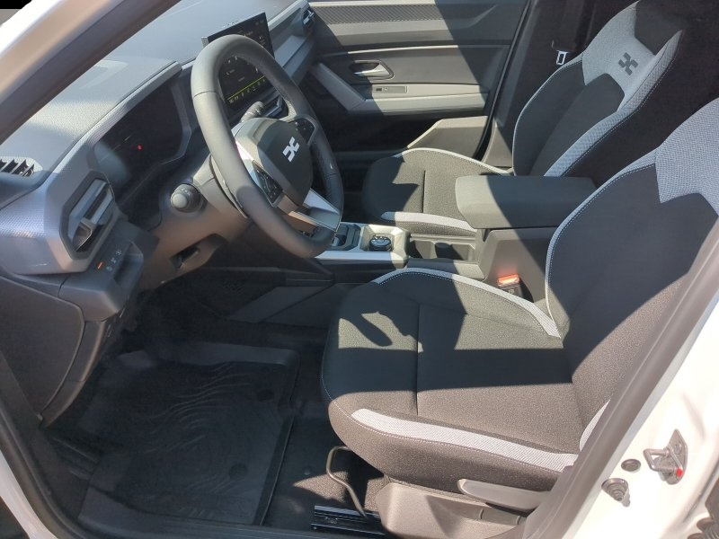 Bild 4 Dacia Duster hybrid-G 150 EDC 4x4 Journey Navi+GJR+LKH