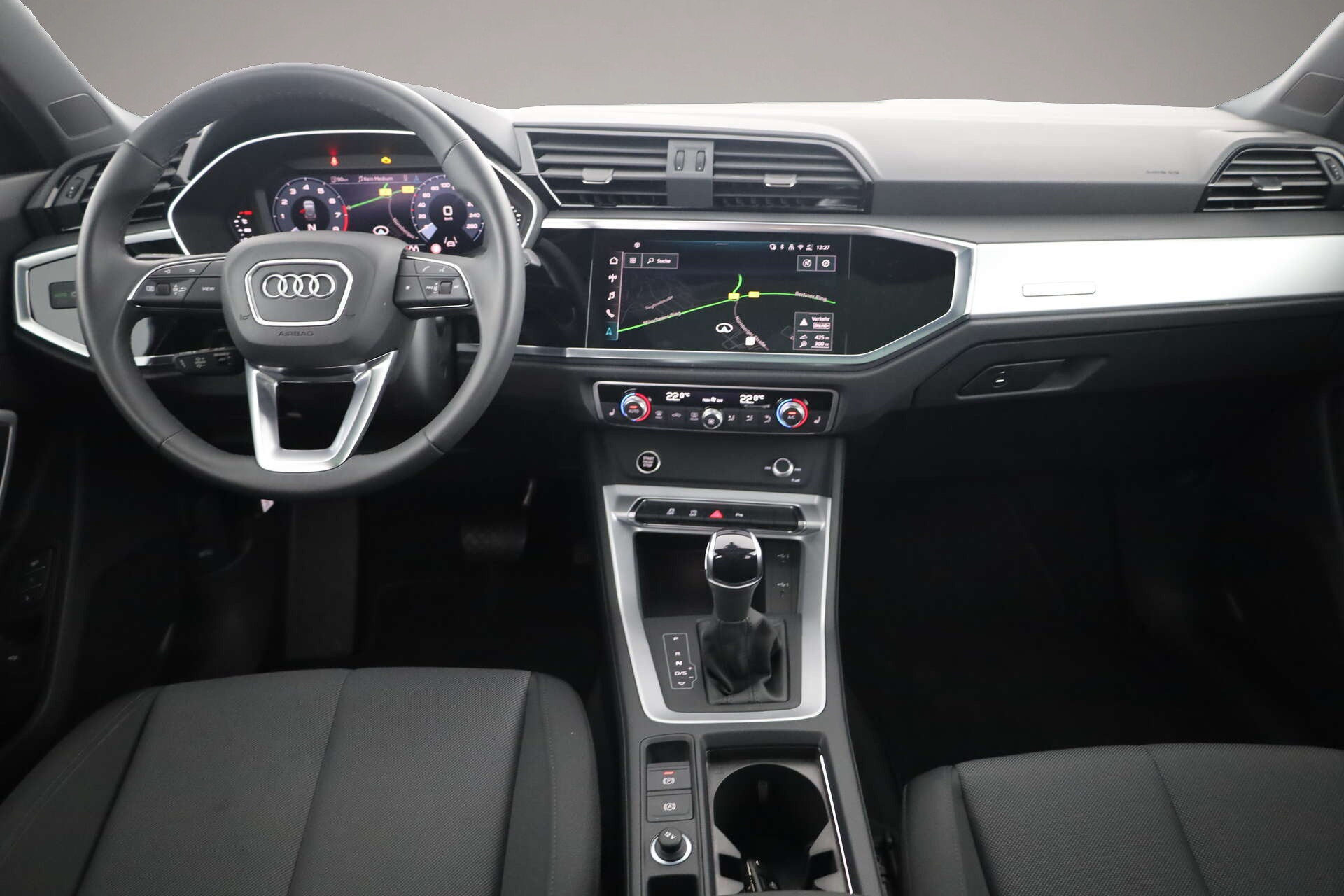 Fotografie 6 des Audi Q3 35 TFSI S line