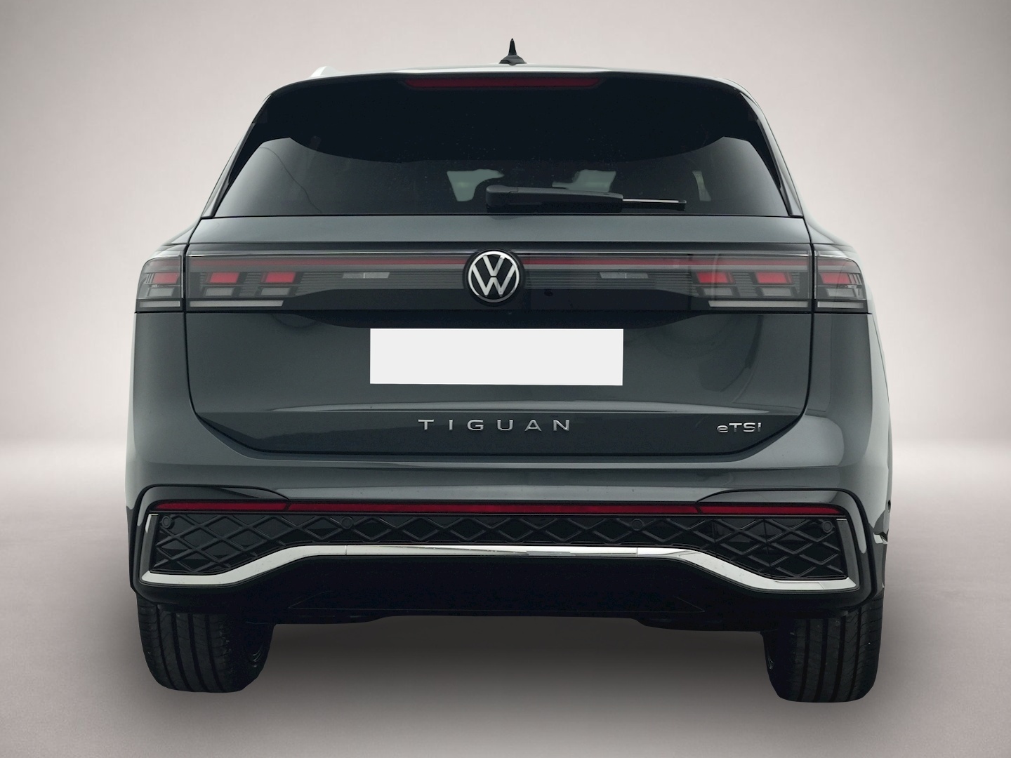 Bild 4 Volkswagen Tiguan 1.5 eTSI DSG R-Line AHK IQ.LIGHT 360-KAM