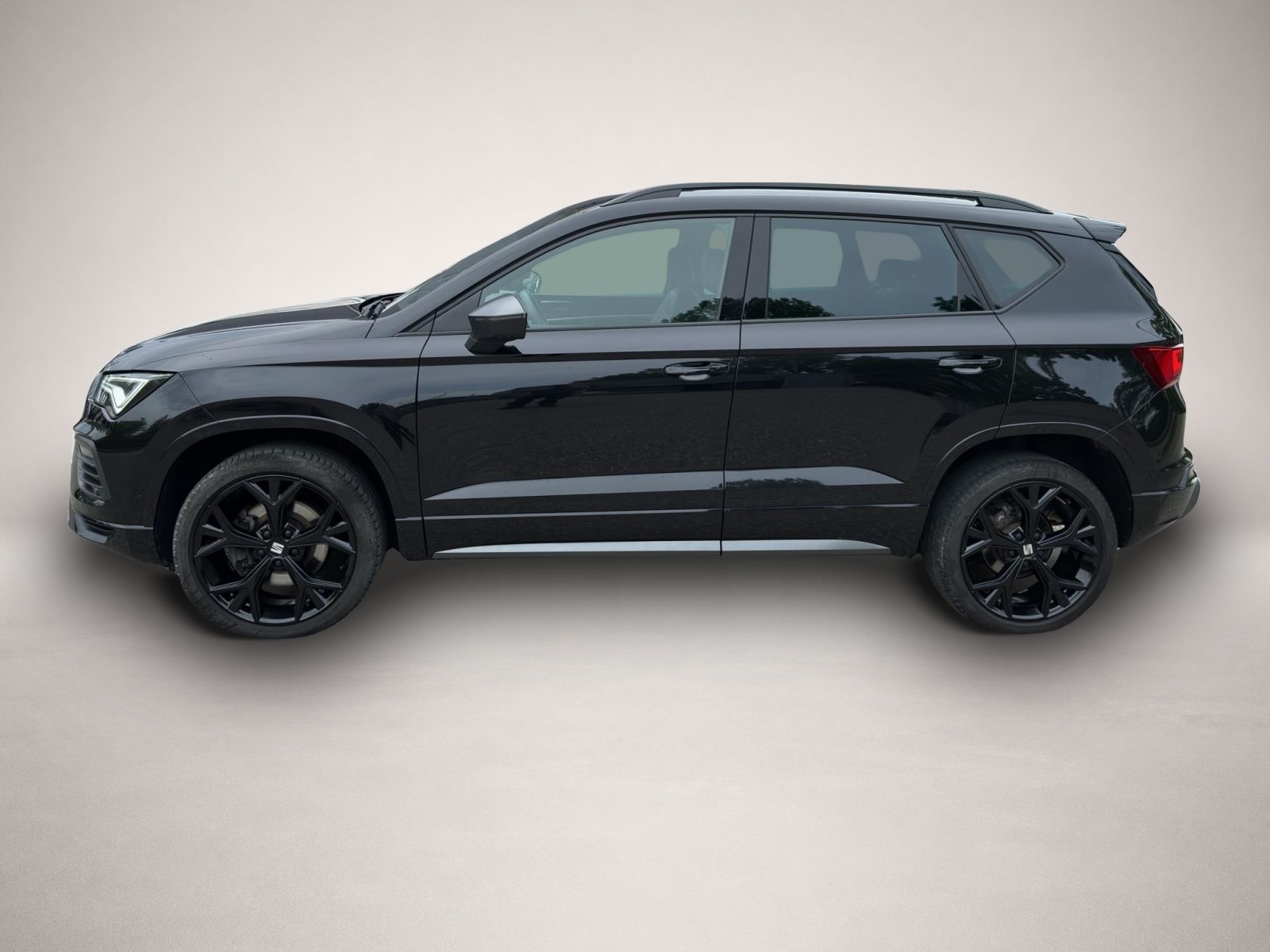 Fotografie 3 des Seat Ateca 1.5 TSI DSG AB257EUR FR AHK LEDER NAVI REA