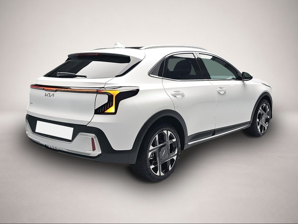 Fotografie 2 des Kia XCEED 1.6 T-GDI 180 DCT SPIRIT MJ27 SOUND SITZ A