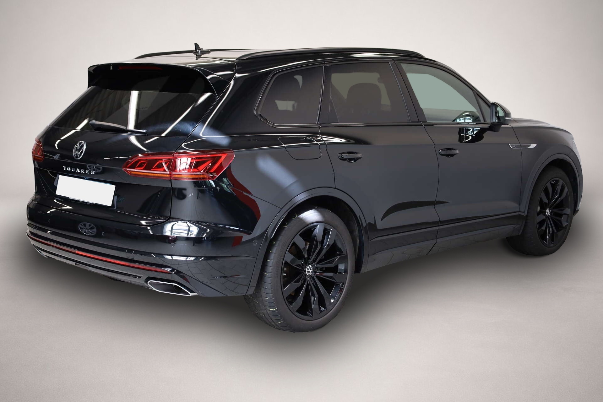 Bild 3 Volkswagen Touareg 3.0 TDI V6 4Motion R-Line Black Style