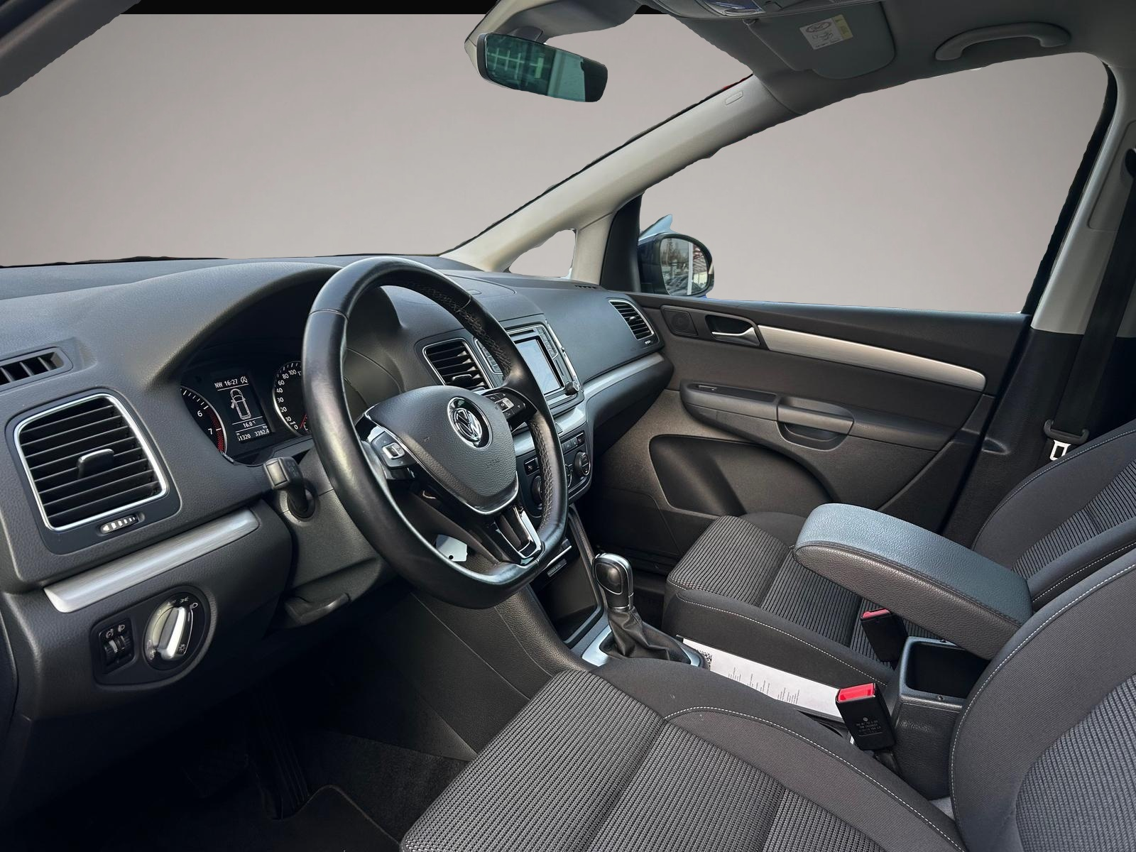 Bild 5 Volkswagen Sharan 1.4TSI DSG 7-Sitzer Navi SHZ PDC