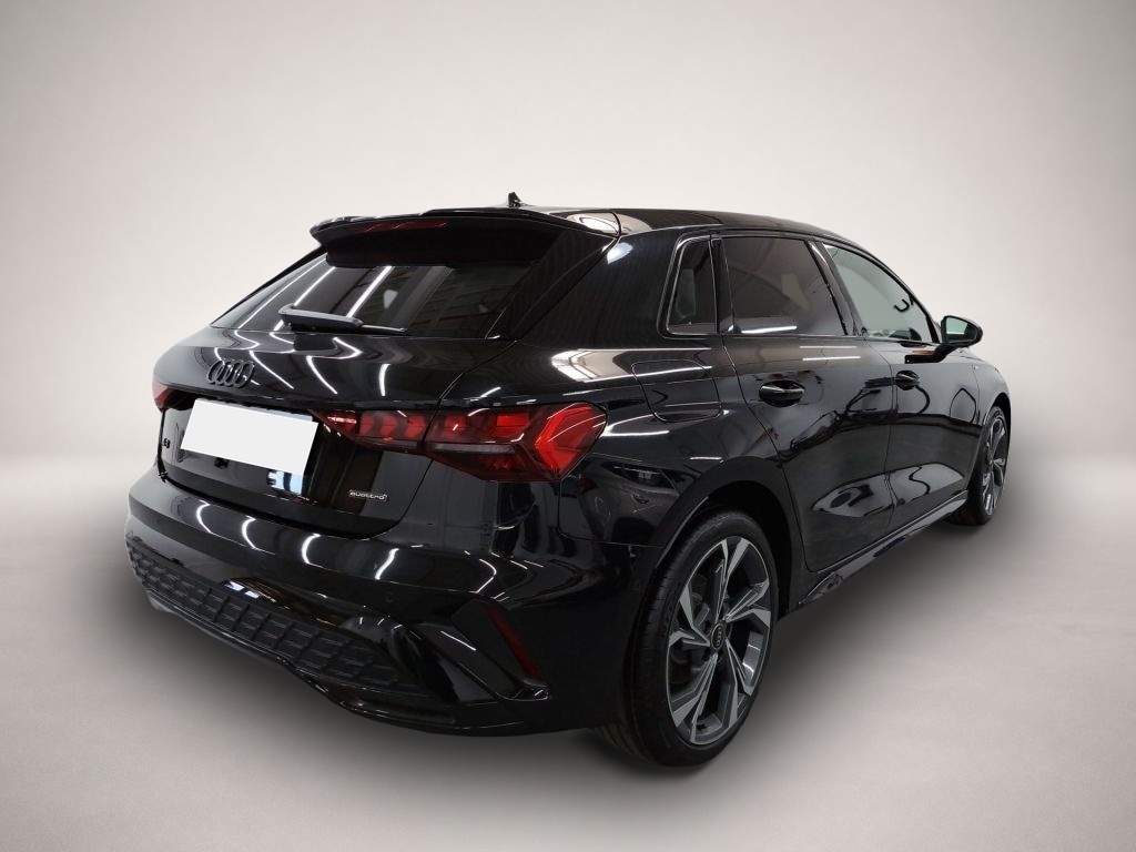 Bild 3 Audi A3 Sportback quattro S line PANO AHK LM 18