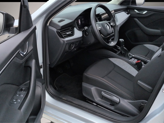 Skoda Kamiq Kamiq Selection 1.0TSI*LED R-Kam digCock Keyless - Thumbnail 5