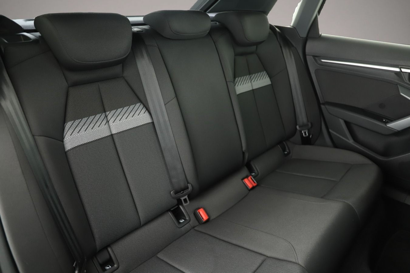 Bild 5 Audi A3 Sportback 35 TDI S tronic S line ACC/Kamera/N