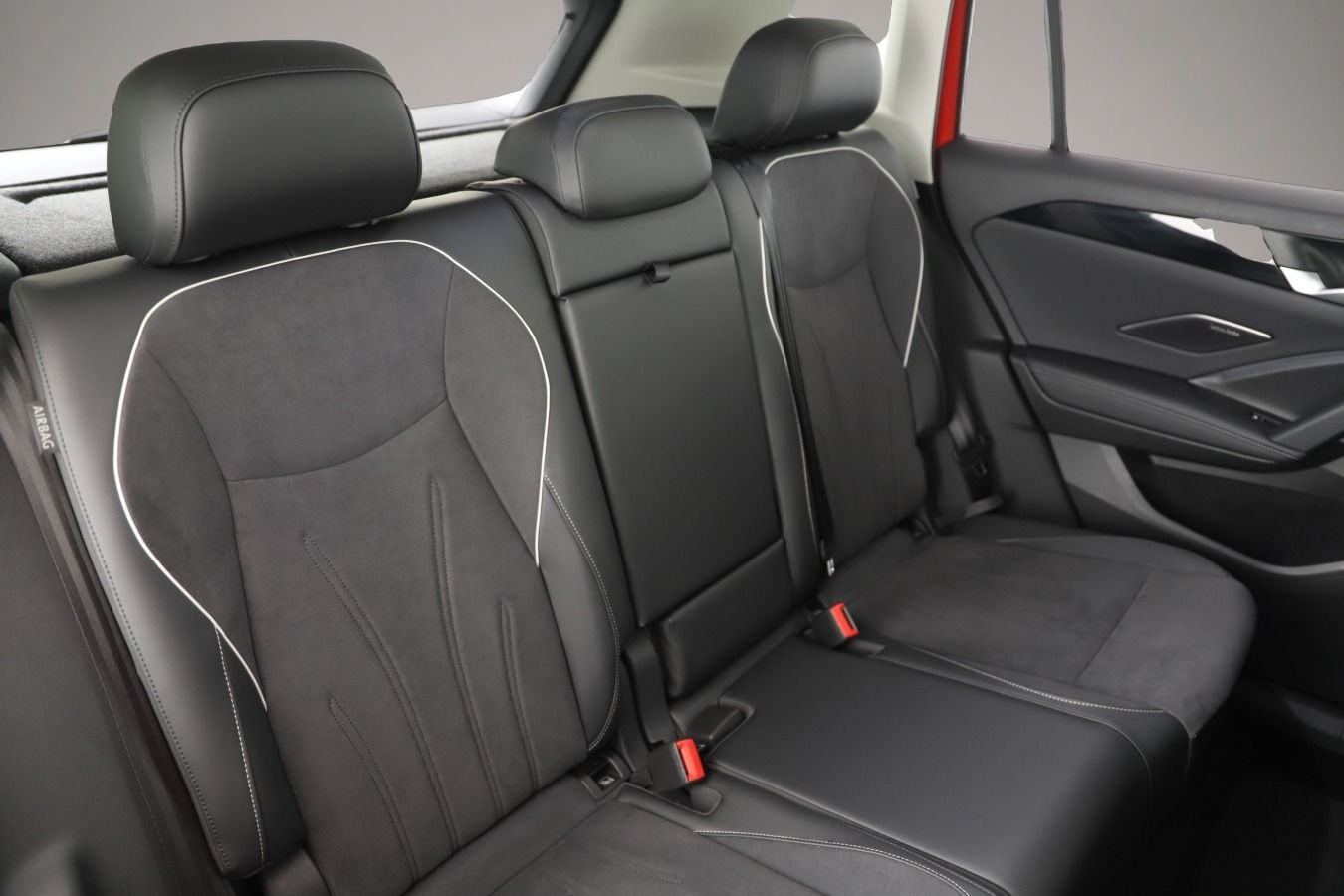 Fotografie 5 des Volkswagen Tiguan 1.5 TSI eHybrid DSG Elegance IQ.Drive+Lig