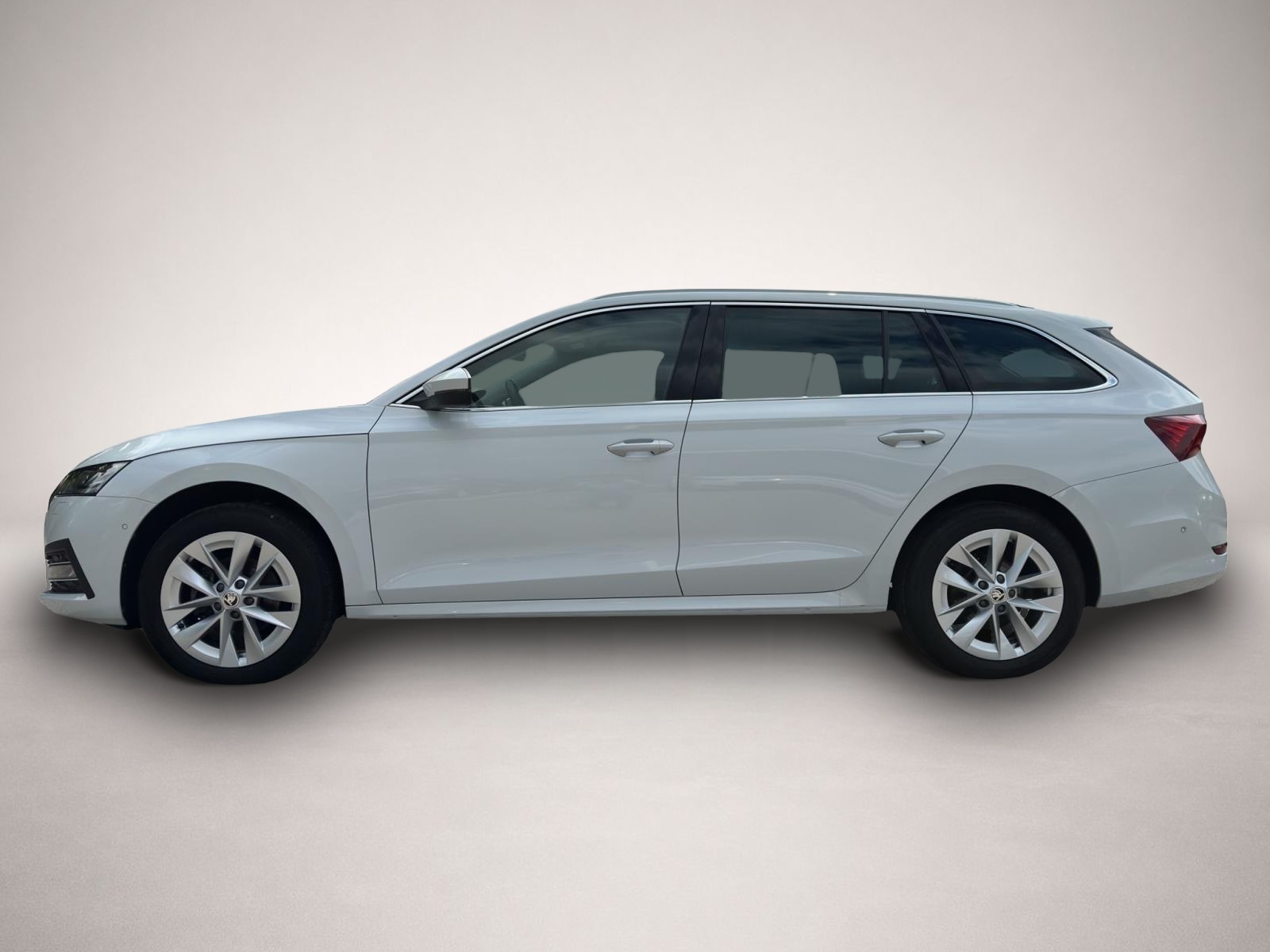 Bild 3 Skoda Octavia Combi 2.0 TDI DSG Style AHK REAR VIEW UP