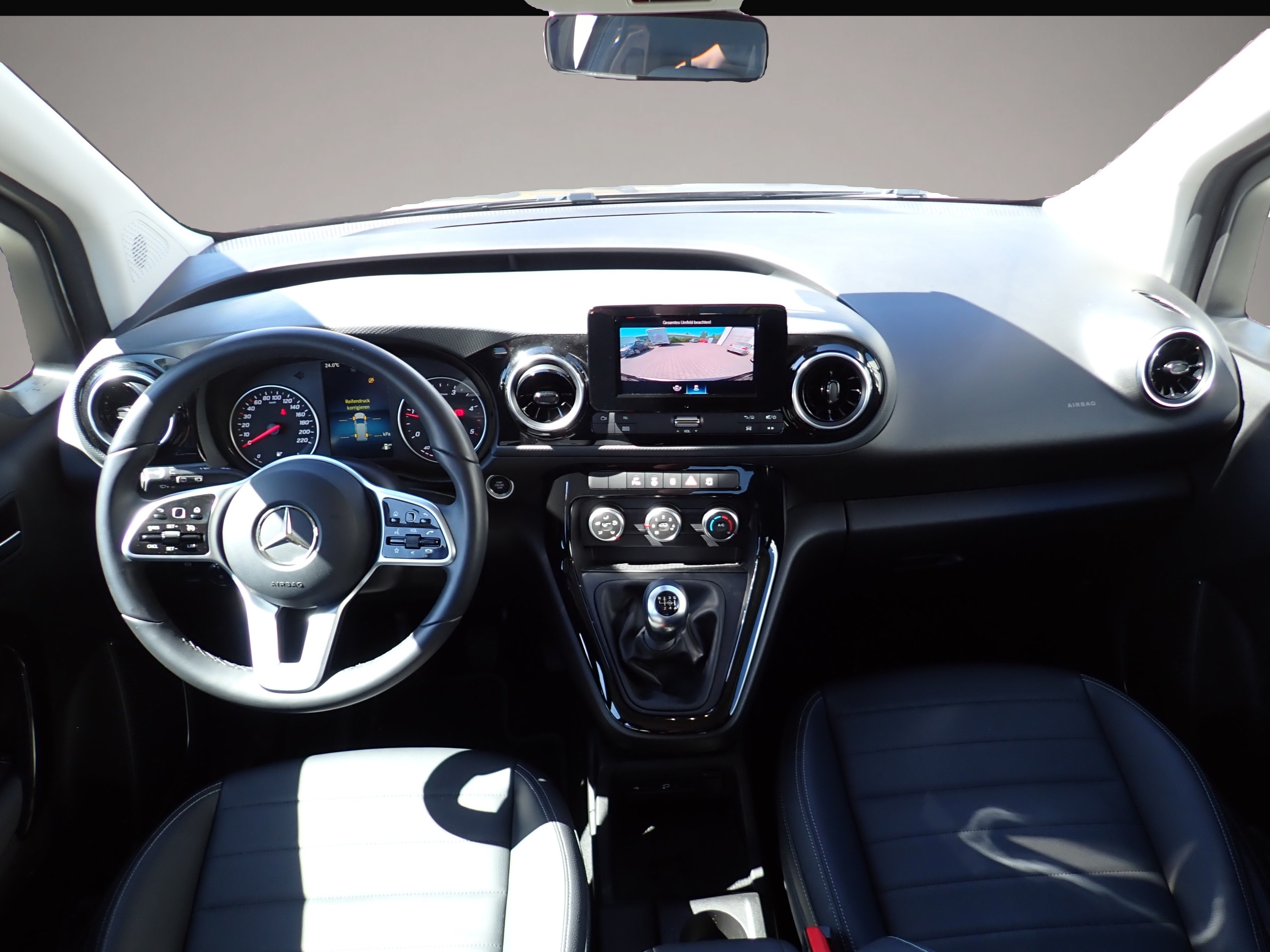 Bild 4 Mercedes-Benz T-Class T-Klasse 160 d Sport*MBUX*DAB*Kamera*LED*Totwink