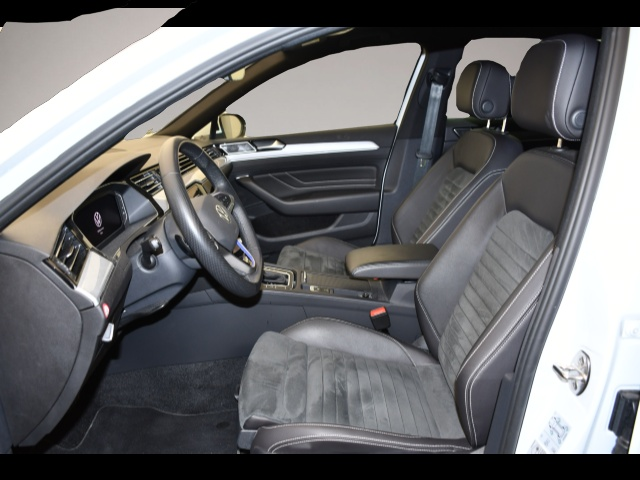 Bild 3 Volkswagen Passat Variant 1.4 TSI Hybrid DSG GTE Matrix/Sta