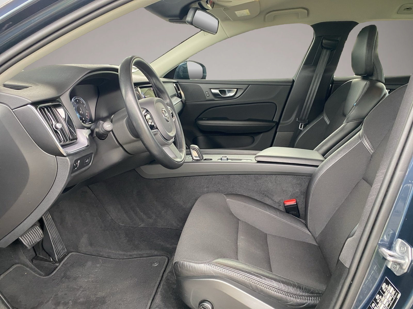 Bild 7 Volvo V60 Kombi B3 Momentum Core LED+Navi+SHZ+Winterp.