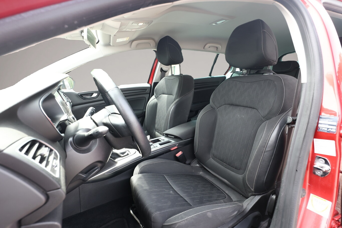 Bild 5 Renault Megane IV Grandtour 1.3 TCe 140 EDC LimDeluxe