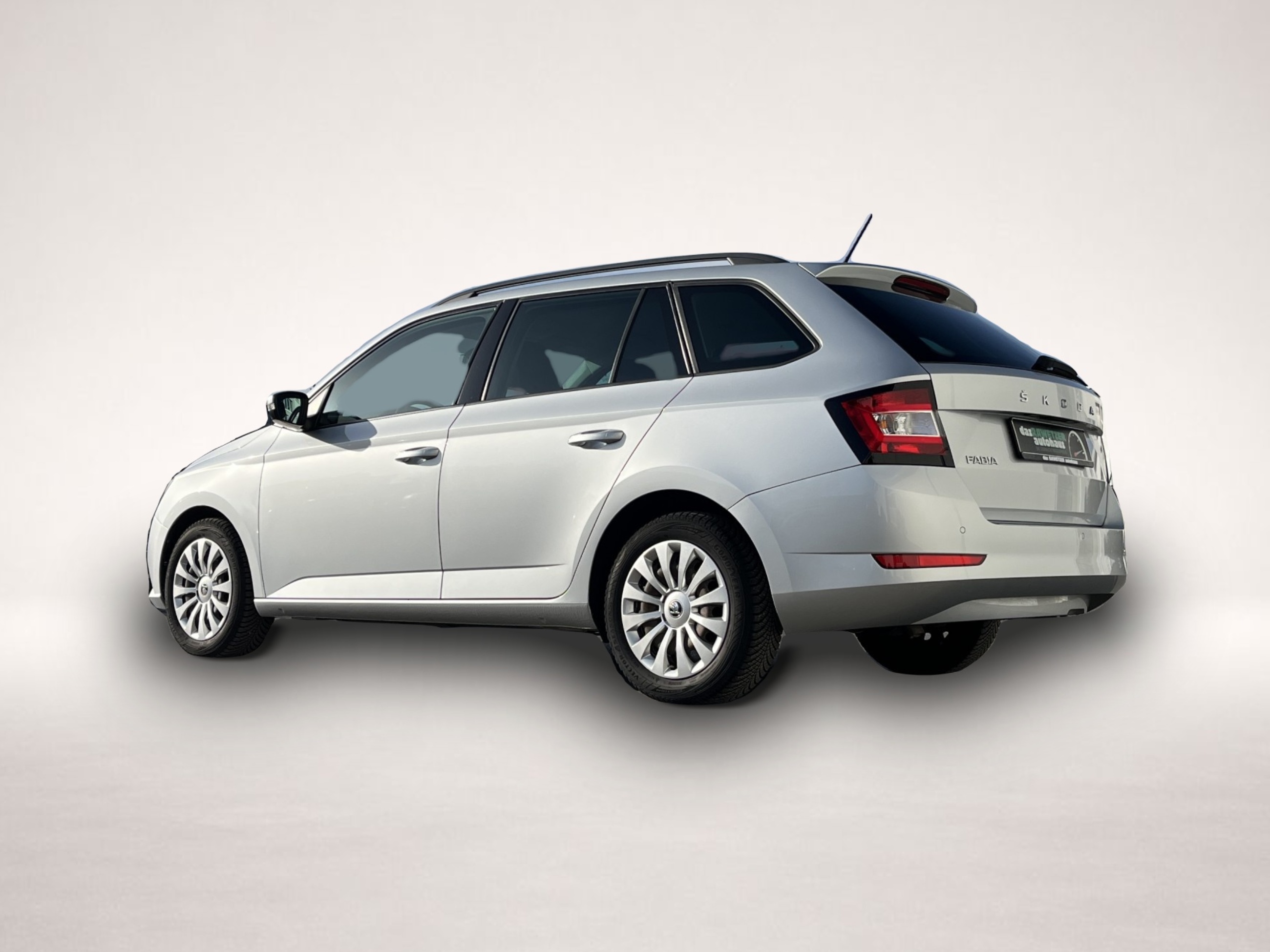 Bild 7 Skoda Fabia Combi 1.0 TSI Ambition 104¤ m.20% Anz. PDC