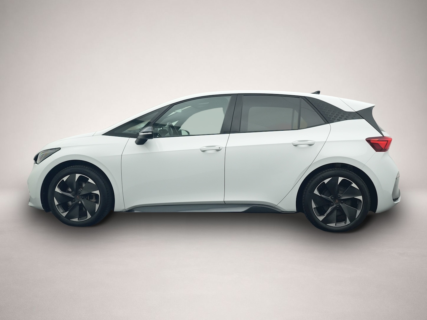 Fotografie des Cupra Born LED NAVI ACC PILOT M