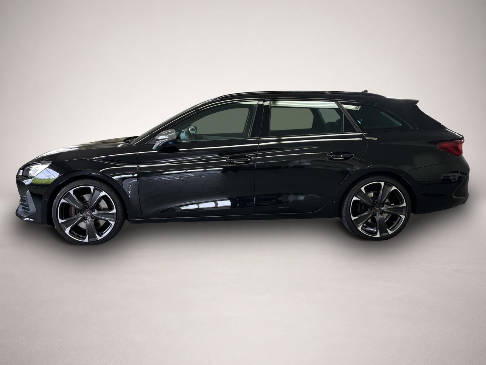 Fotografie 3 des Cupra Leon SP 2.0 TSI DSG 4Dr AB285EUR VZ AHK BEATS VI
