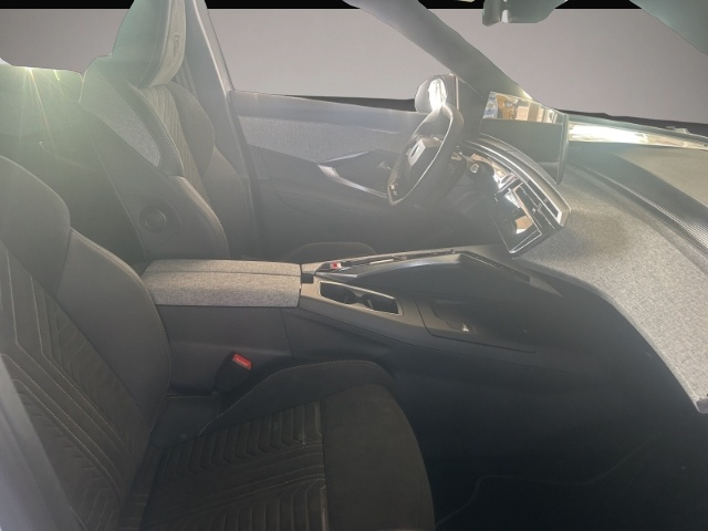 Bild 6 Peugeot 5008 Hybrid 145 GT 21Zoll Display Navi 360°Cam L