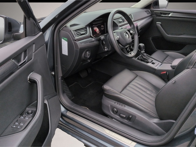Bild 4 Skoda Superb Combi Premium Edition TDI*360°Ka Panodach