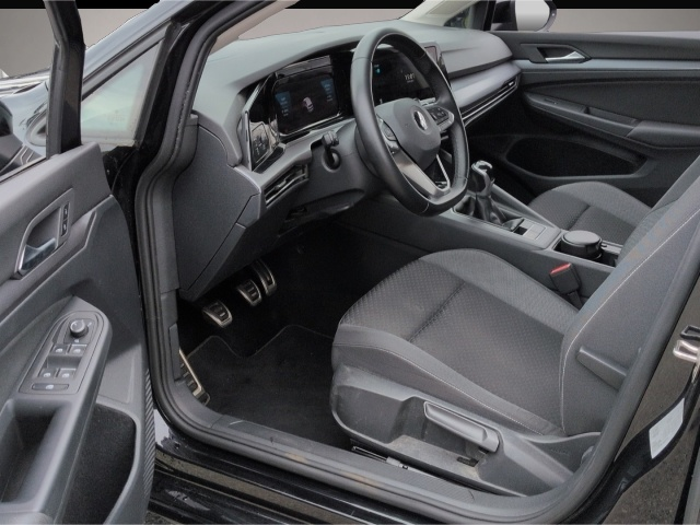 Bild 5 Volkswagen Golf VIII ACTIVE 1.5TSI*StndHzg HeadUp ACC 4xSHZ