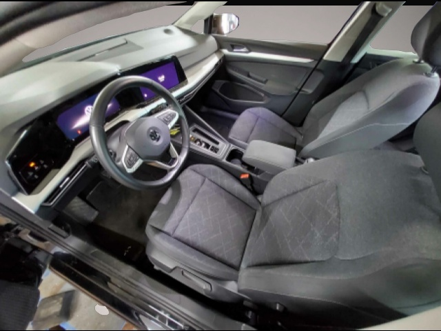 Bild 1 Volkswagen Golf VIII 1.5 eTSI DSG Life *Pano*Navi*LED*